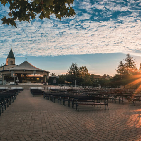 crkva-svetog-jakova-zalazak-sunca